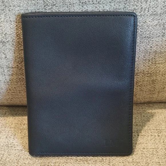 Leatherology Passport Cover 🔵 Blue Discrete Initials *LMJ* - Picture 1 of 6